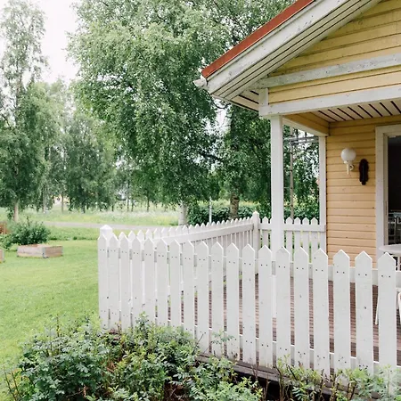 Cozy Close To The Center And River Semesterbostad